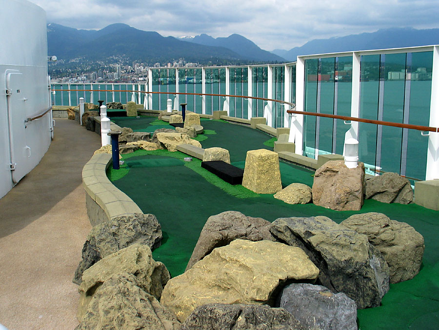 The 9 hole miniature golf course at the back of the boat