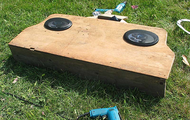 The speaker box / new rear floor