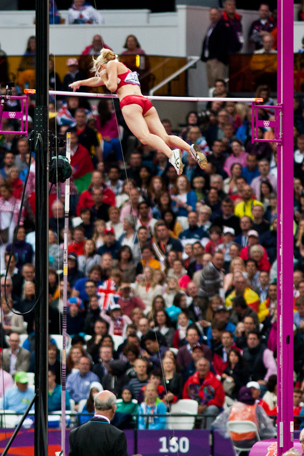 Becky Holliday clears 4.45 meters on her third attempt at the London 2012 Olympics