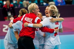 Norway celebrates a comeback 21-19 quarterfinal win over Brazil in Women's Handball (1)